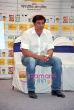 Sunny Deol at Shiksha NGO event in P and G Office on 5th Nov 2009 (6).JPG